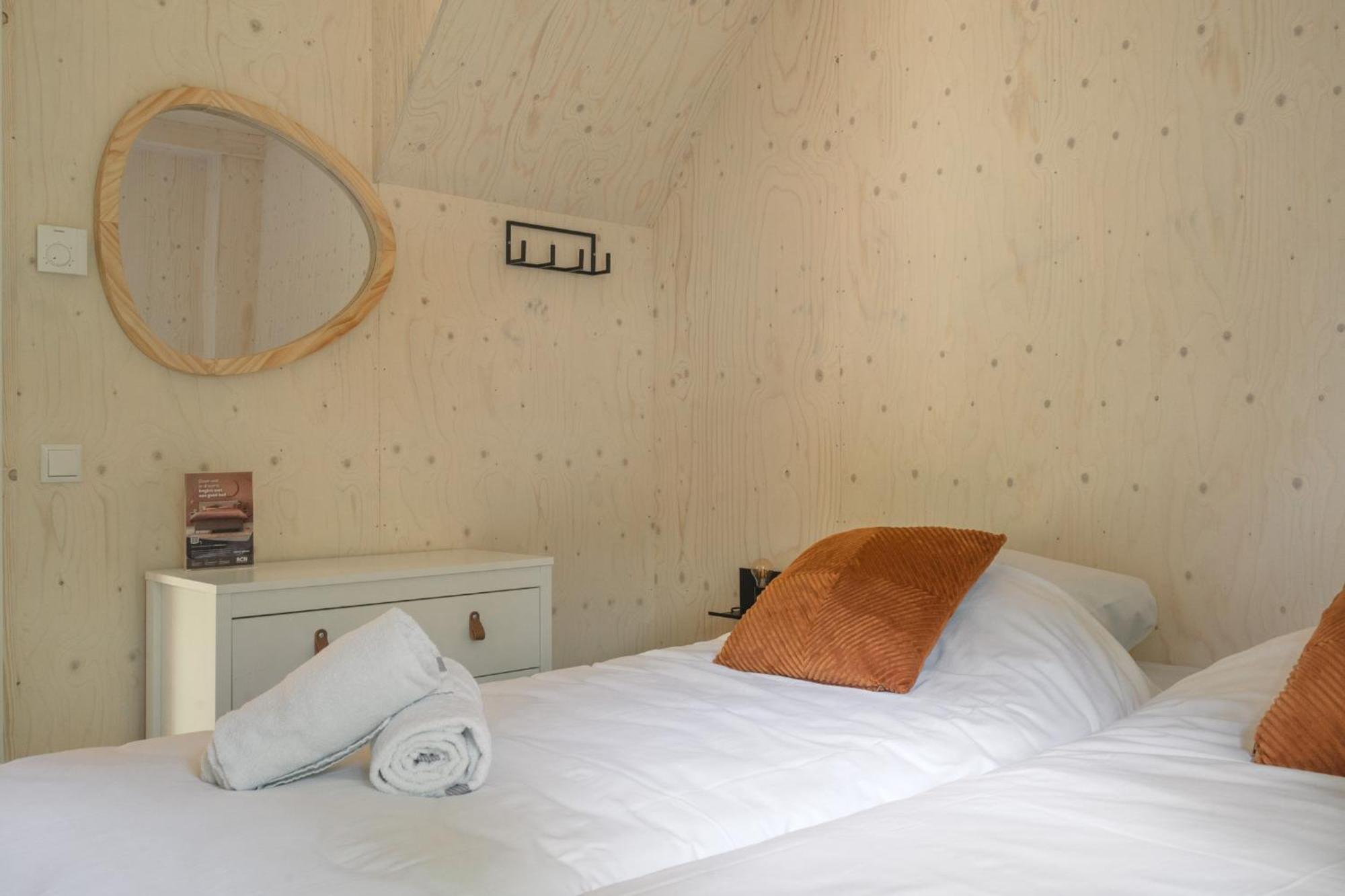 Hotel Rcn De Jagerstee Epe Habitación foto
